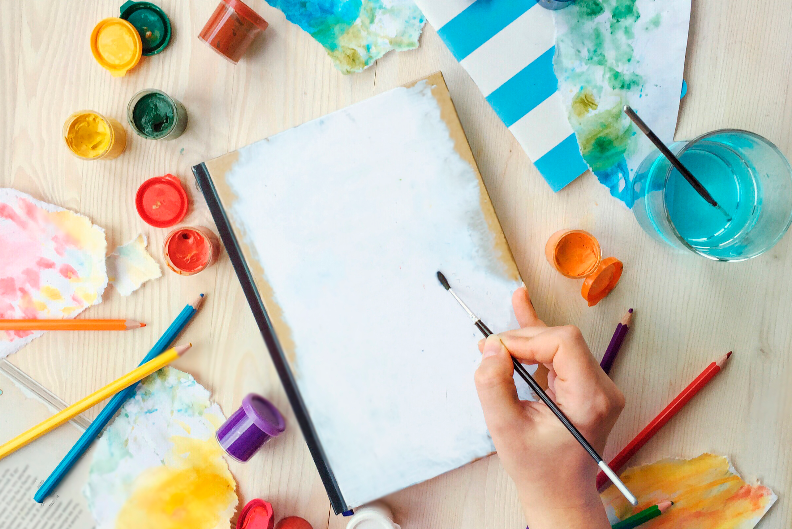 Aprenda a personalizar o seu caderno escolar com muito estilo